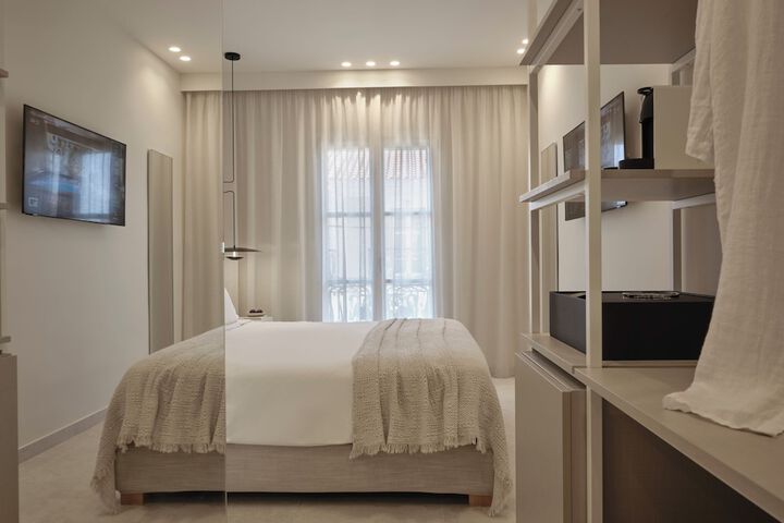 Room 7 of 57