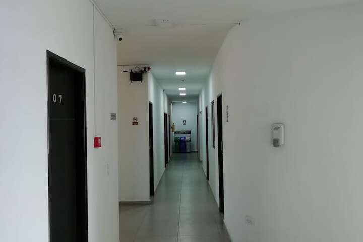 Ballroom/Hall 31 of 34