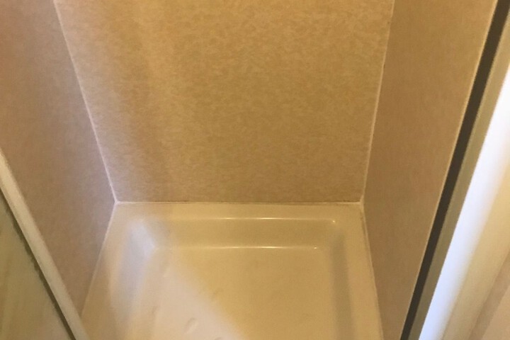 Room 11 of 21