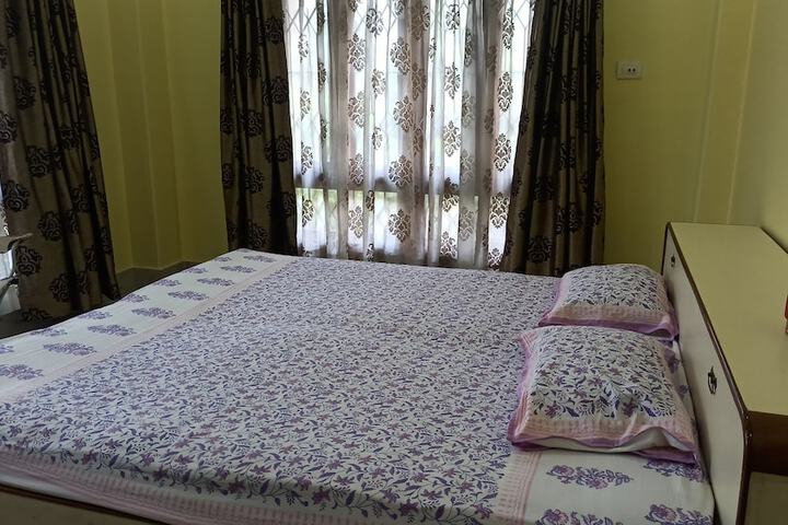 Room 11 of 39