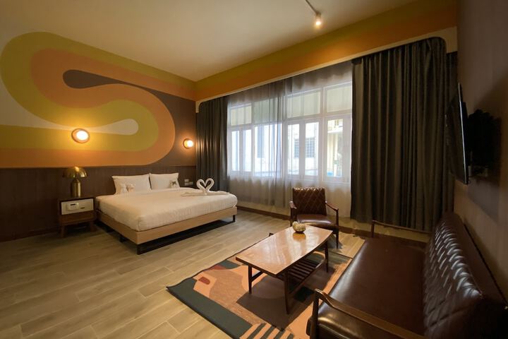 Room 27 of 149