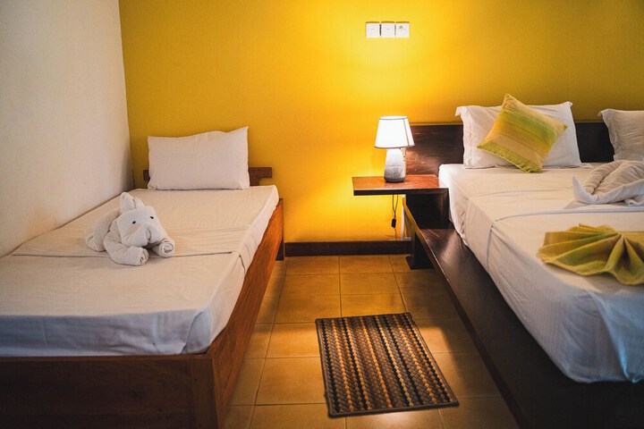 Room 25 of 90
