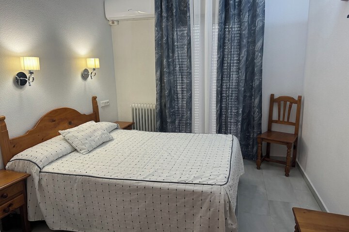 Room 26 of 127