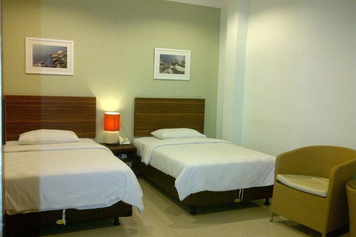 Room 26 of 37