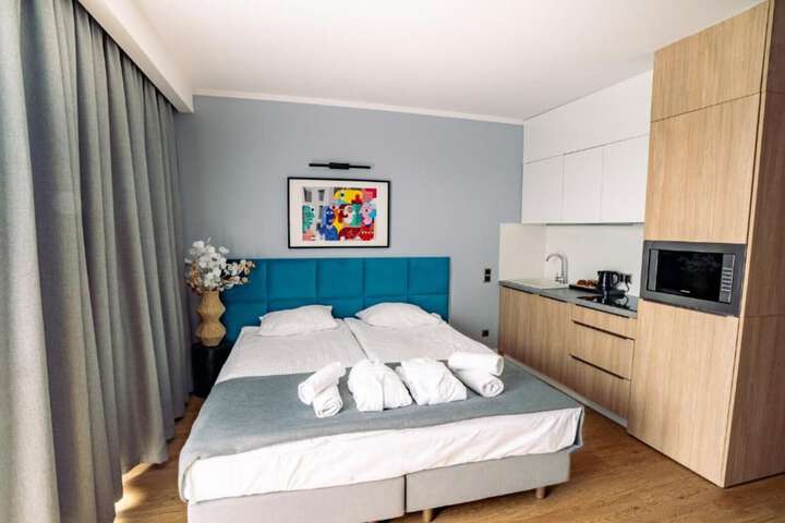 Room 18 of 36