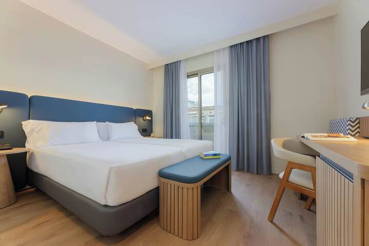 Room 40 of 67