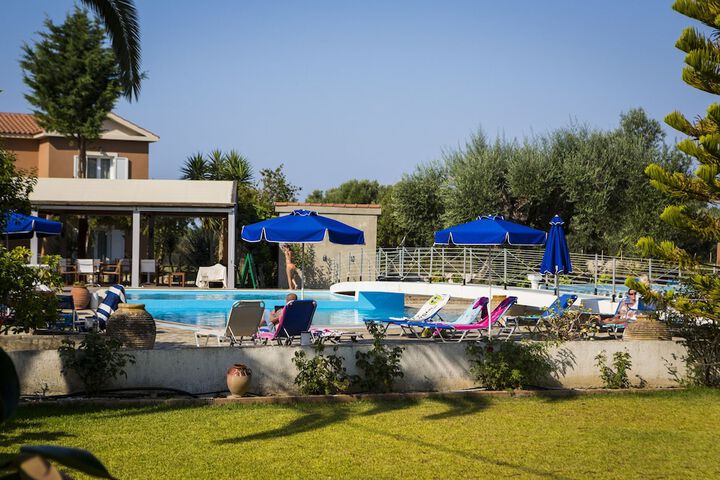 Hotel with Pool