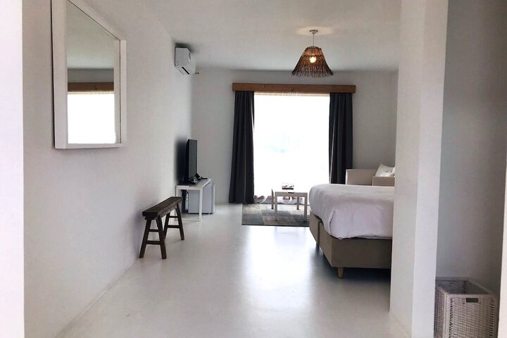 Room 22 of 64