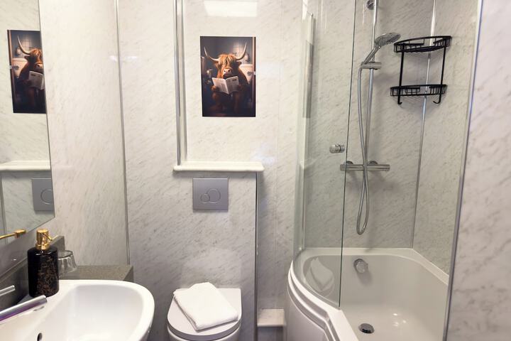 Room 45 of 69
