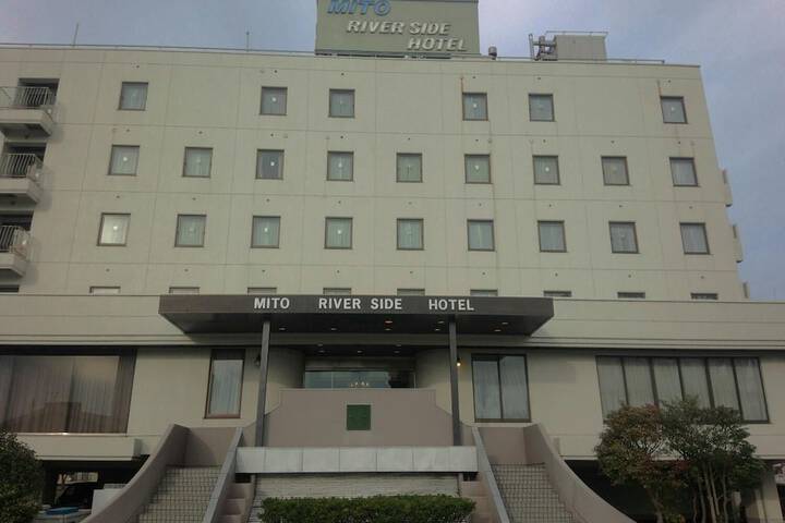 Hotel 41 of 42