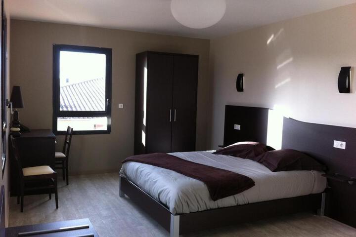 Room 8 of 82