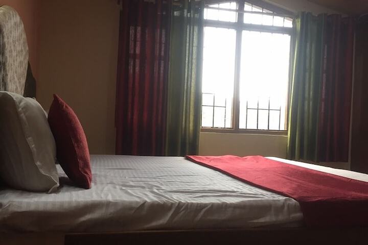 Room 5 of 14