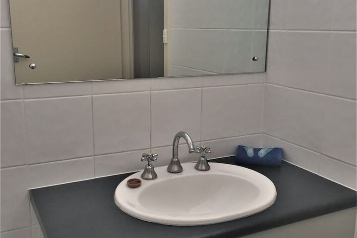 Room 16 of 69