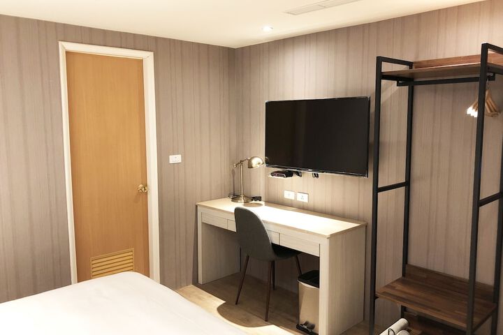 Room 25 of 59