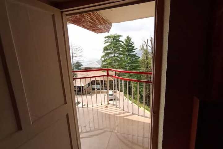 Room 9 of 9