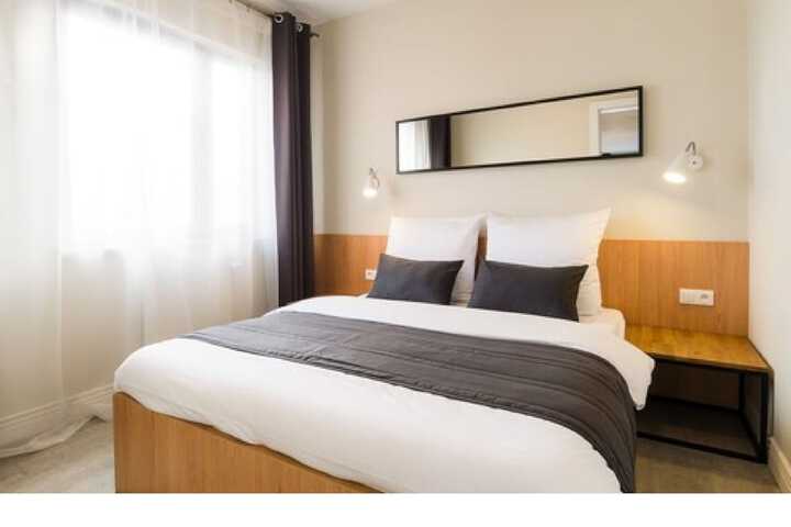 Room 92 of 183