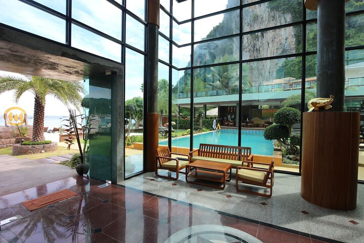 Hotel Interior 4 of 119