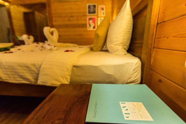 Room 2 of 40