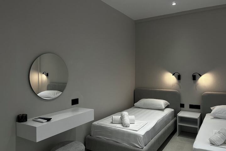 Room 46 of 71