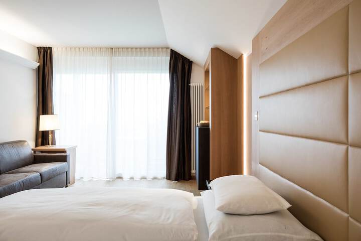 Room 19 of 44