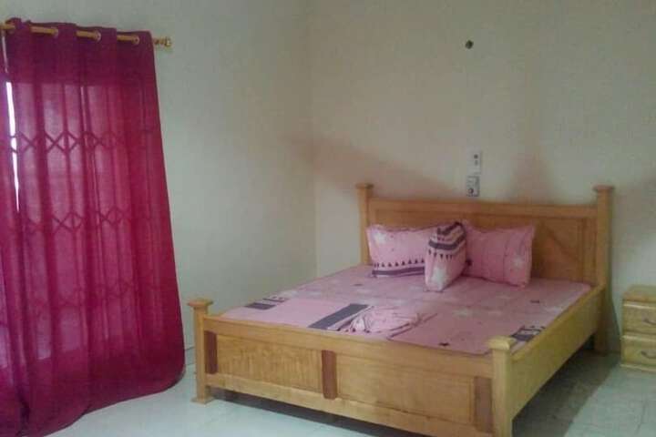Room 4 of 14