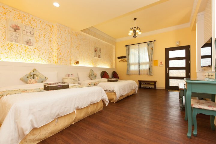 Room 10 of 40