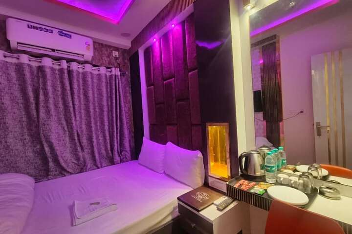 Room 2 of 13