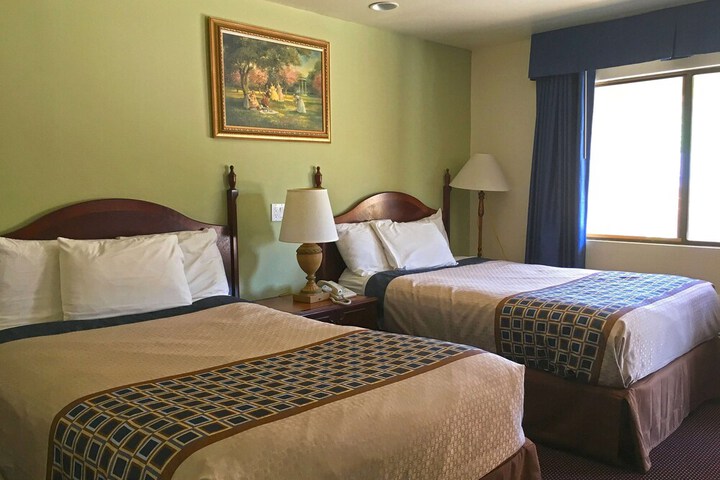 2 Double Beds Accessible (1 of 24)