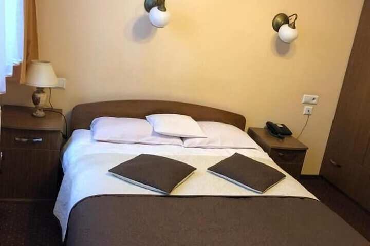 Room 15 of 61