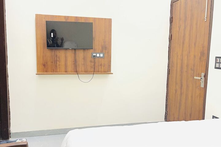 Room 31 of 54