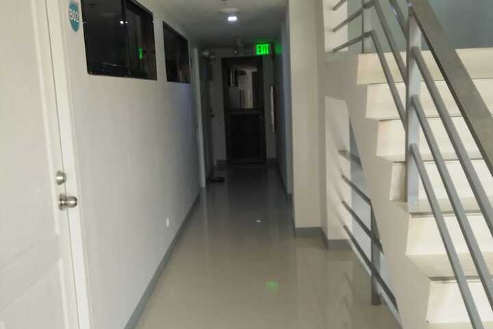 Ballroom/Hall 46 of 59