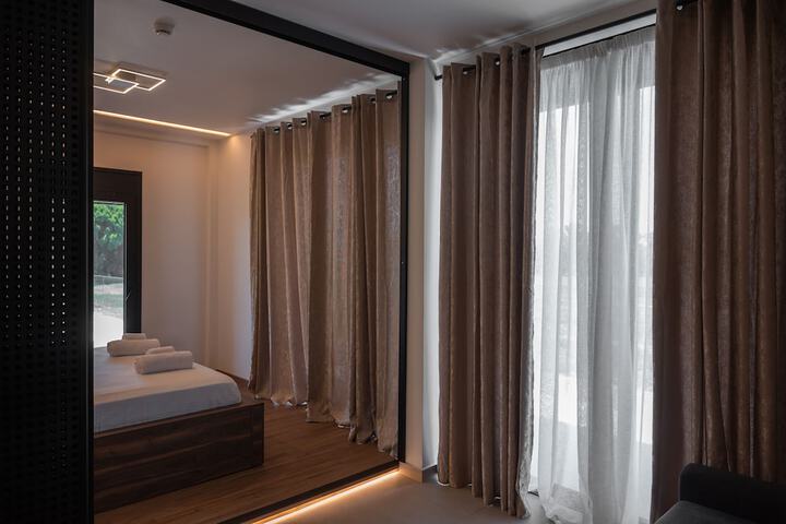 Room 17 of 50