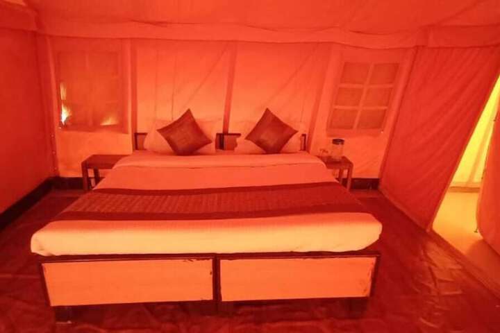 Room 2 of 5