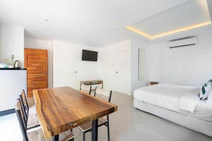 Room 37 of 94