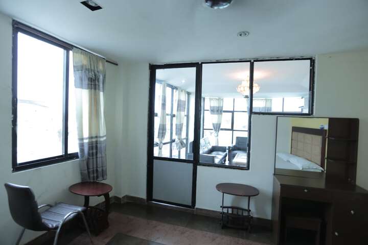 Room 13 of 65