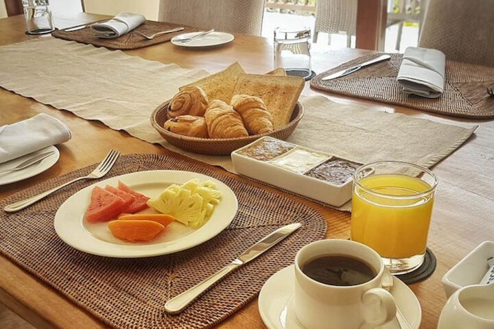 Breakfast/Coffee Service 21 of 29