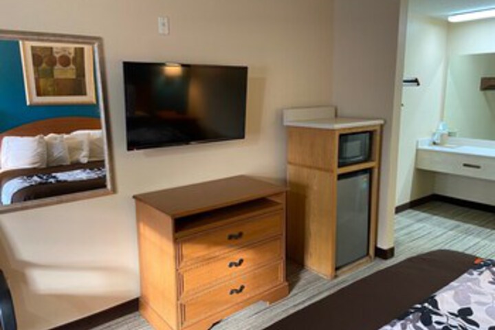 Room 7 of 7