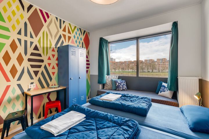 Room 11 of 49