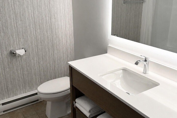 Clean Restrooms