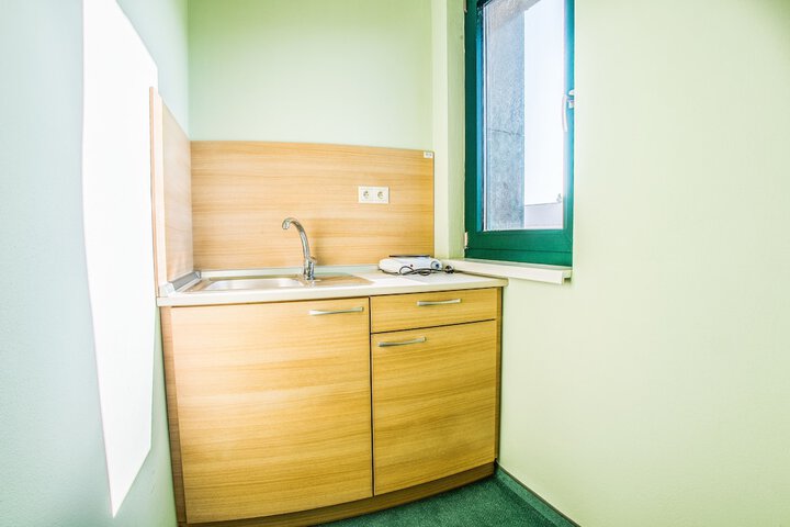 Room 13 of 73