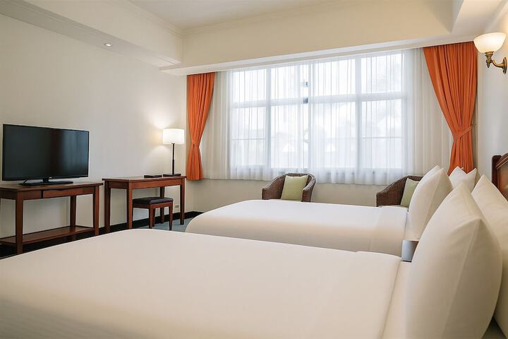 Room 30 of 82