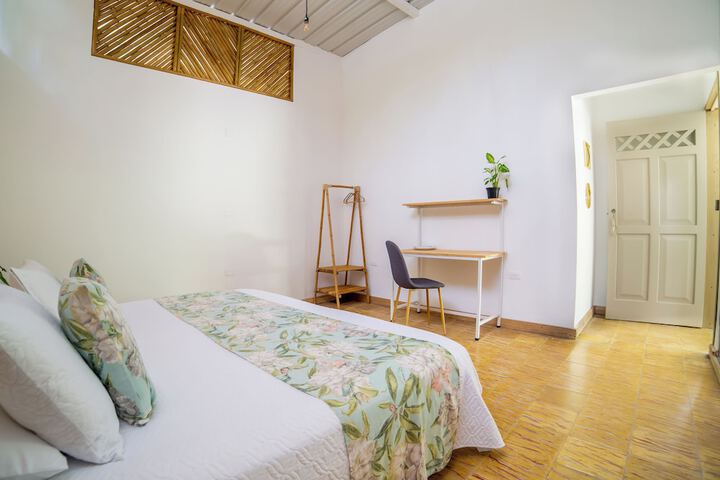 Room 49 of 68