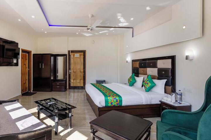 Room 18 of 49