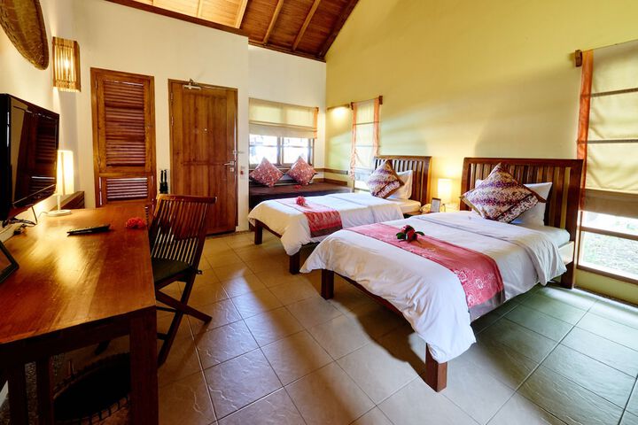 Room 4 of 34