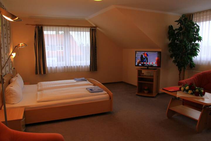 Room 7 of 17