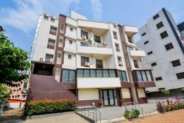 Treebo Mahalaxmi Executive