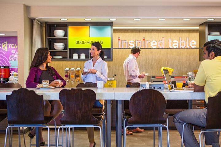 Breakfast area