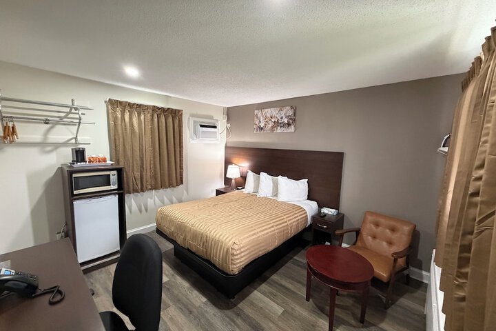 Room 13 of 53