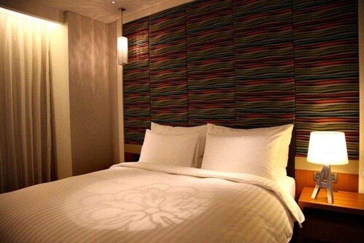 Room 8 of 41