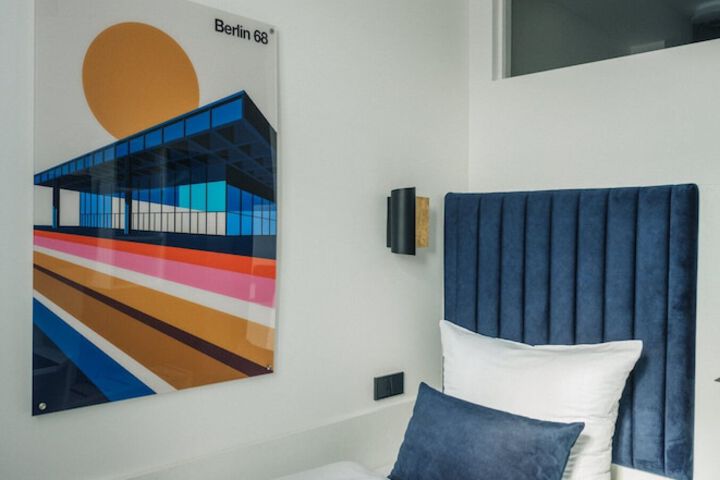Room 42 of 123